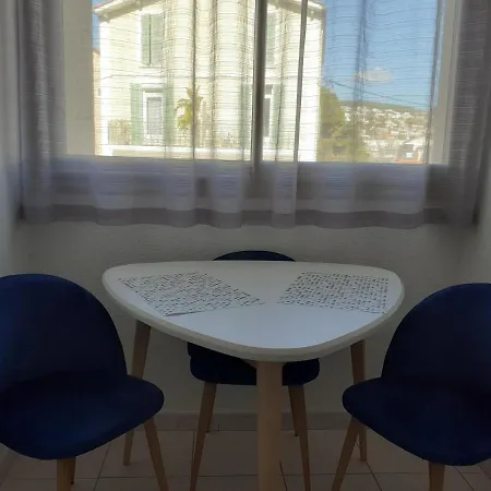 L'escale Marine : Centre Ville/ Lägenhet Bandol